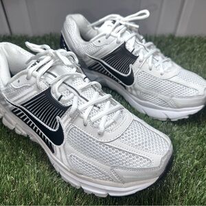 Nike White and Black Sneakers with Breathable Mesh